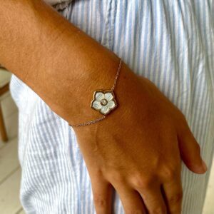 Bracelet fleur nacré