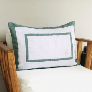 Coussin 100% Lin Birdy brodé carré céladon 50x70 cm