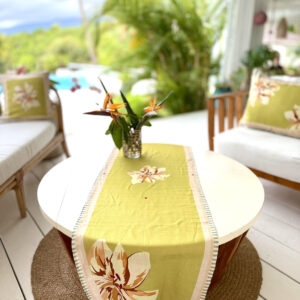 Chemin de table en lin Ibis Pistache